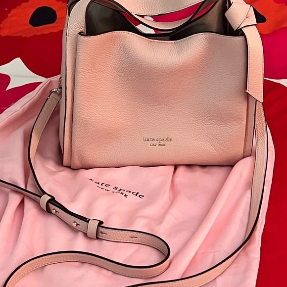 Kate Spade Knott Pink Pebbled Leather Medium Crossbody Hobo $188 - Picture 2 of 3